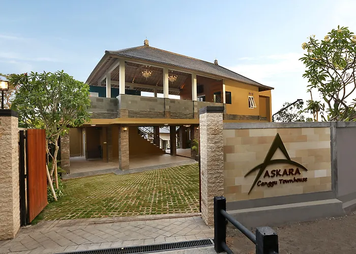Askara Townhouse 3*